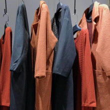 廣州市三薈服飾有限責(zé)任公司 專業(yè)服裝批發(fā)供應(yīng)商，打造時(shí)尚與品質(zhì)的完美結(jié)合